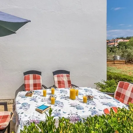 Holiday home Holiday With Garden And Terrace *